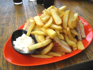 Club Sandwich at "Avra"/ Το κλαμπ σάντουιτς στην "Αύρα"