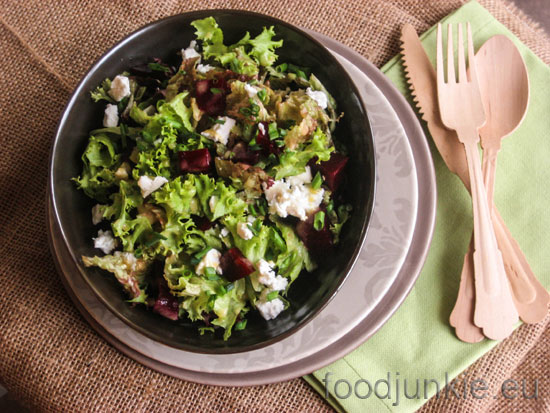 beet-and-goats-cheese-salad
