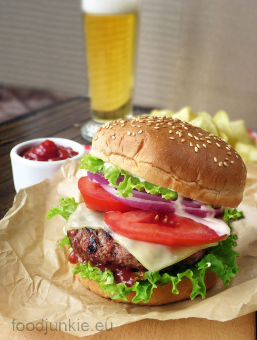 classic american cheeseburger