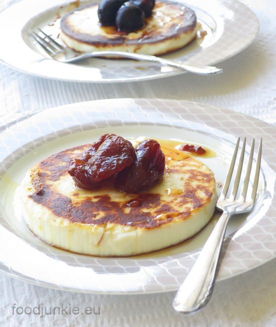 manouri-and-tomato-and-olive